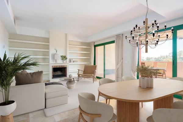 Duplex for sale on Calle las Dalias, Fuengirola photo 1