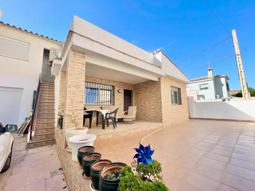 Venta de chalet independiente en Calle Miguel Márquez, Fuengirola
 photo 4