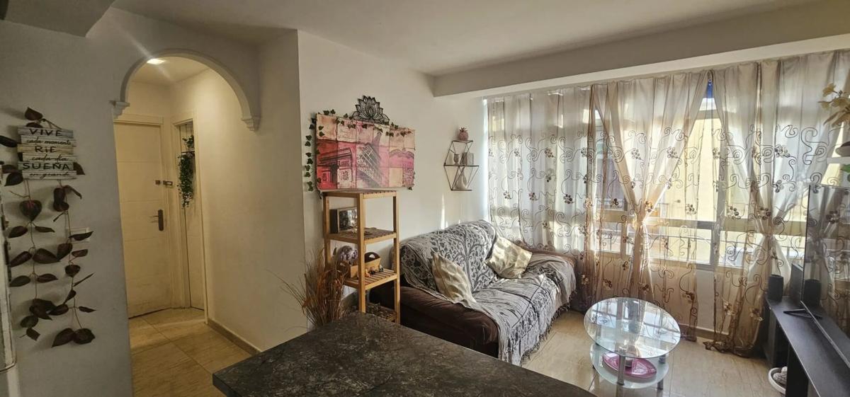 Venta de piso en Calle Federico Ruiz Vertedor, 4, Fuengirola
 photo 2