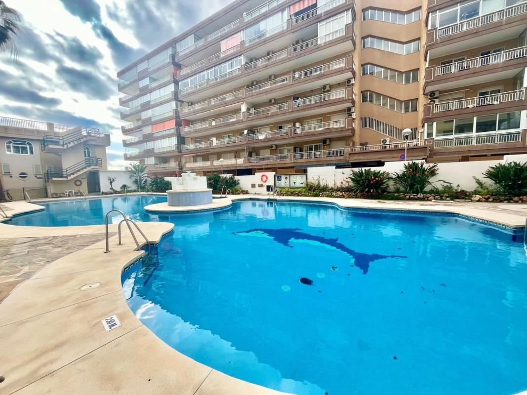 Venta de piso en Paseo Marítimo Rey de España, 96, Fuengirola
photo 1