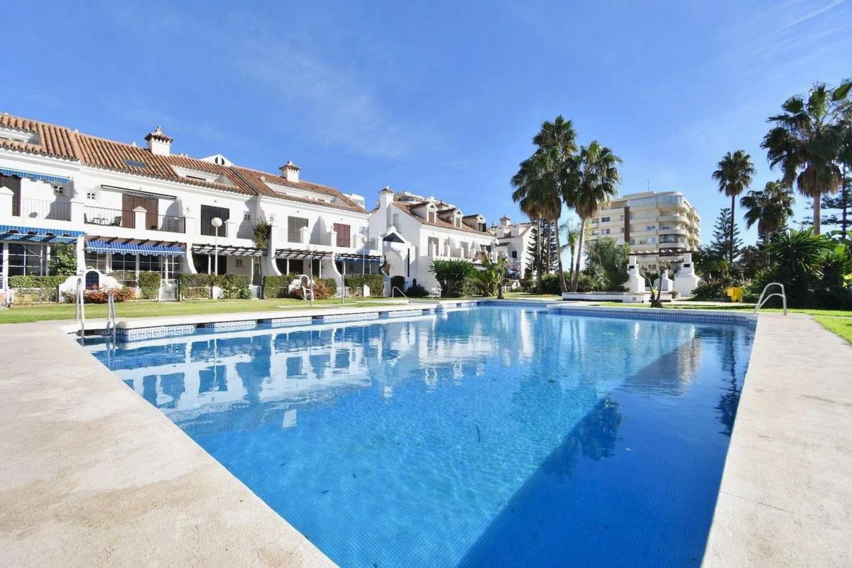 Venta de duplex en Calle Alberto Morgenstern, Fuengirola photo 2