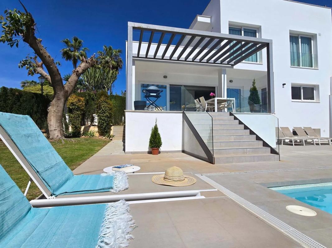 Venta de chalet independiente en Calle Acacias, Fuengirola
photo 3