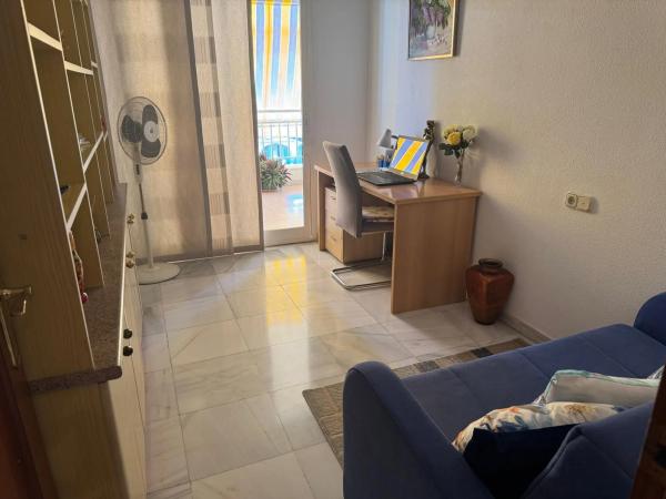 Apartment for sale in  Avenida de Las Salinas, Fuengirola photo 3