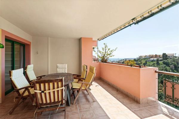 Penthouse for sale at Calle las Dalias, Fuengirola photo 1