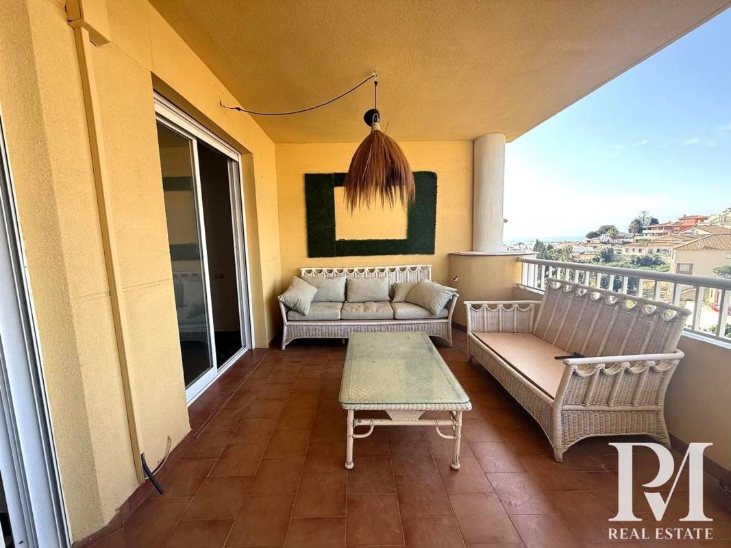 Duplex sale in Calle el Roble, Fuengirola photo 2