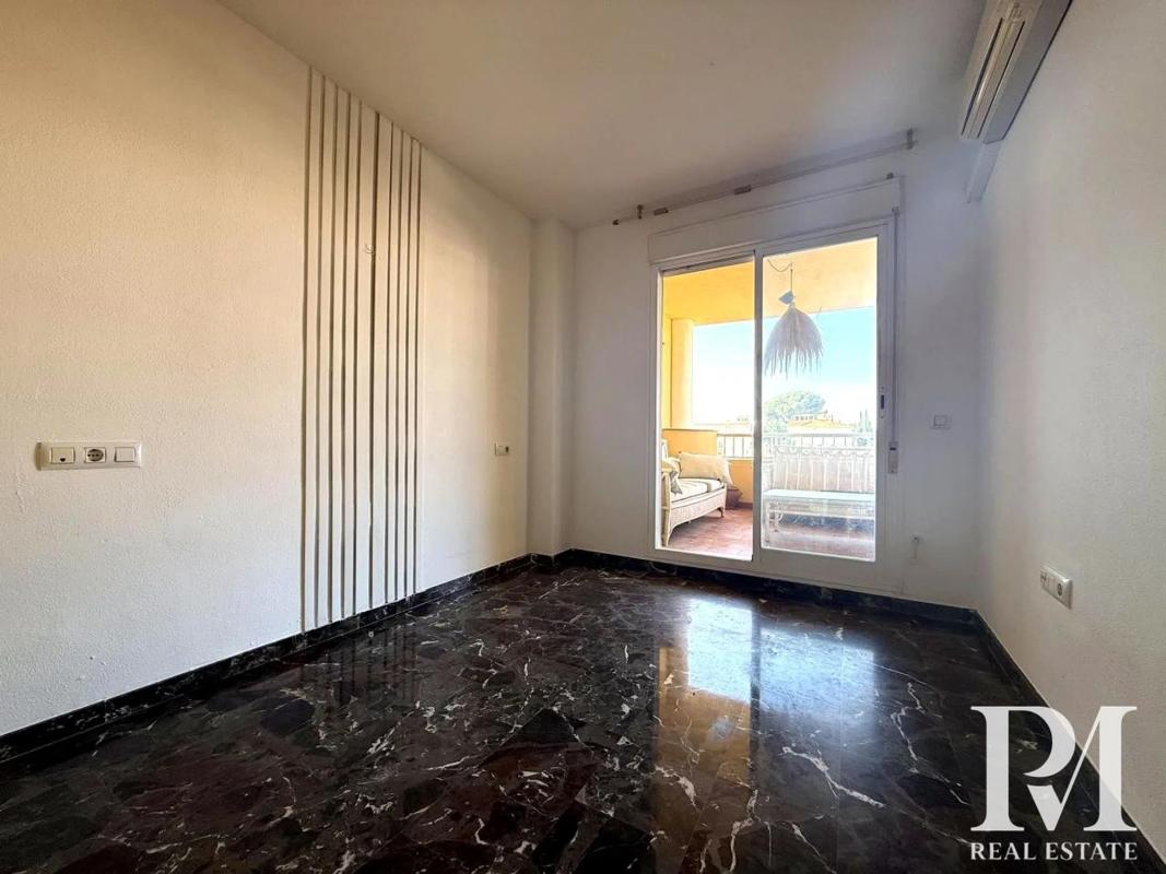 Duplex sale in Calle el Roble, Fuengirola photo 4
