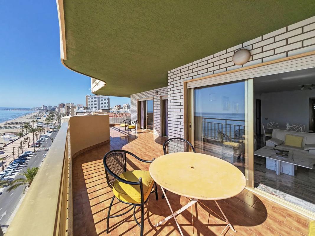 Продажа квартиры на Paseo Marítimo Rey de España, 94, Фуэнхирола
photo 1
