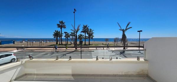 Apartment for sale in Playa de los Boliches, Fuengirola photo 1