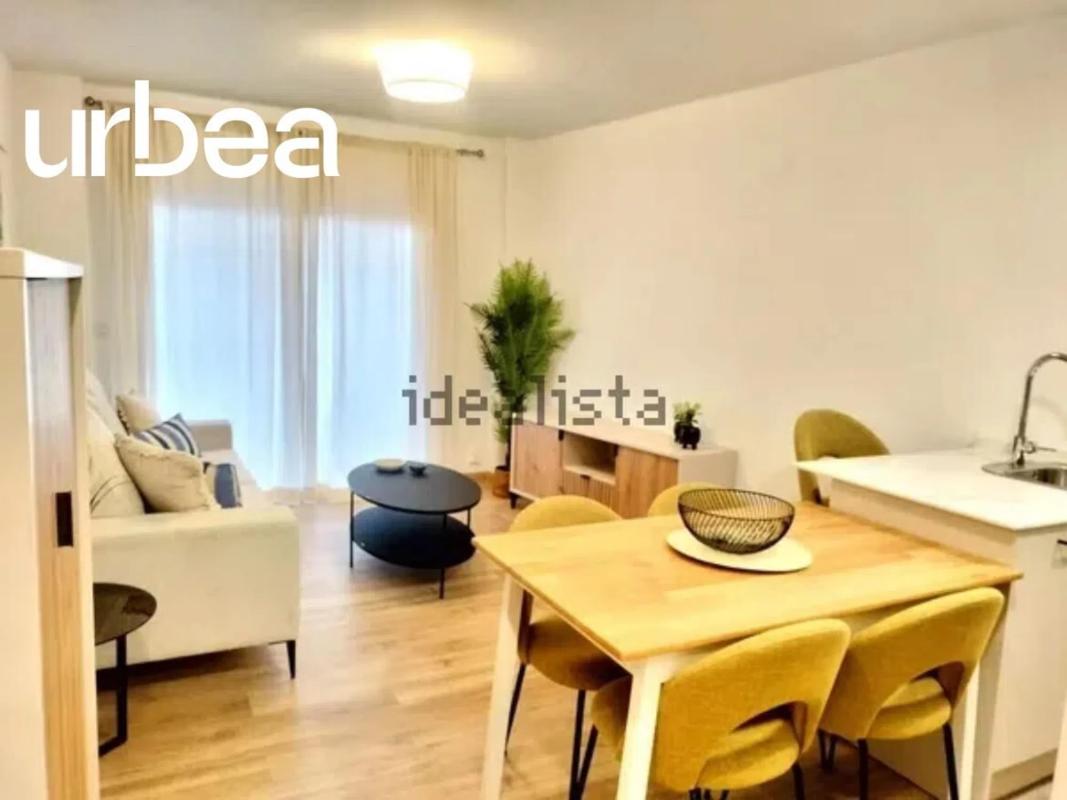 Venta de piso en Calle Párroco Juan Antonio Jiménez Higuero, Fuengirola
photo 1