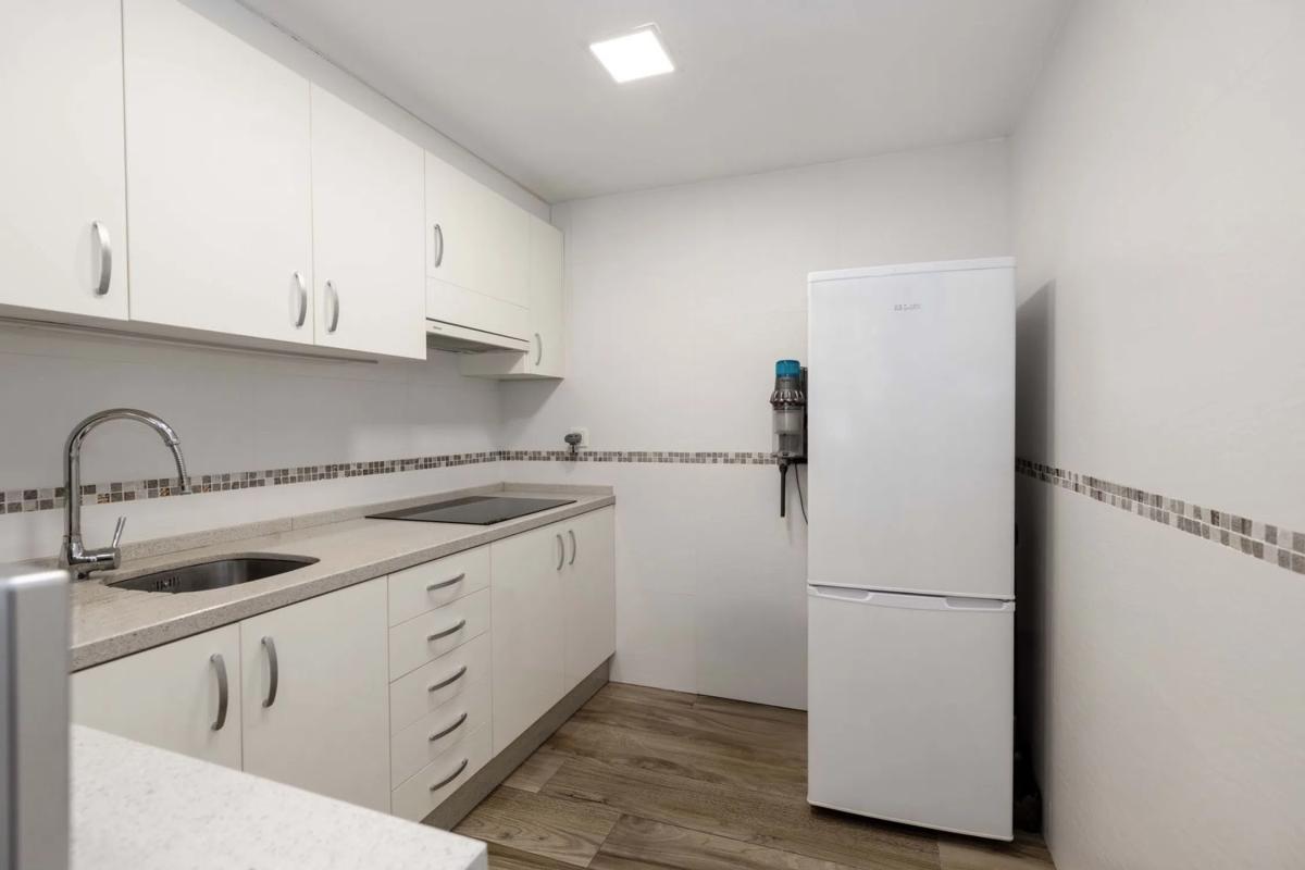 Venta de chalet adosado en  Zona Puerto Deportivo , Fuengirola photo 4