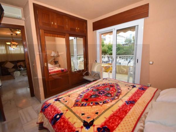 Apartment for sale in  Zona Puerto Deportivo, Fuengirola photo 4