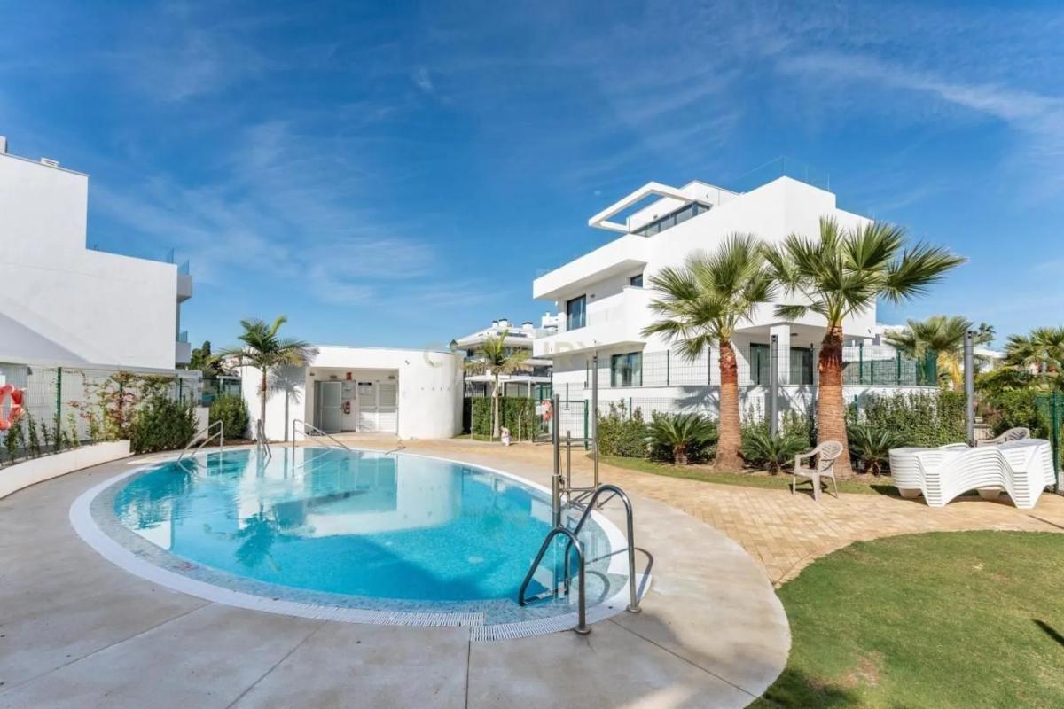 Venta de chalet adosado en Calle Encinas, 7 , Fuengirola photo 5