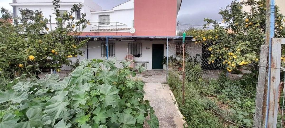 Venta de chalet independiente en Calle los Almendros, Fuengirola
photo 1