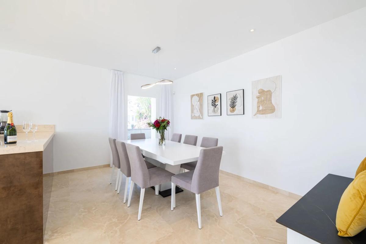 Venta de chalet independiente en Calle Acacias, Fuengirola
photo 4