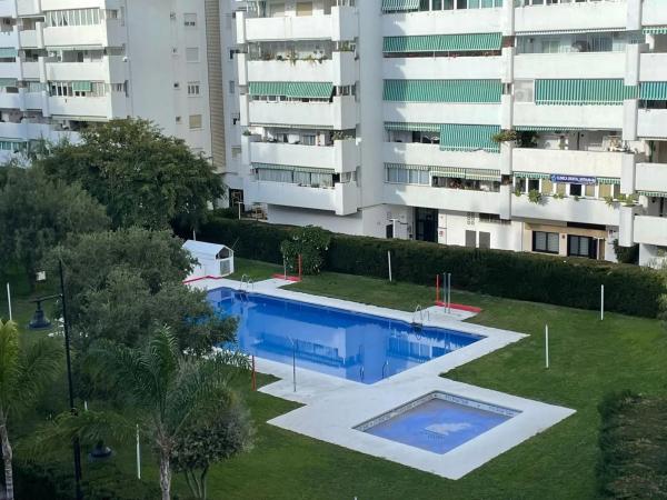 Piso en venta en Zona Sohail, Fuengirola
 photo 1