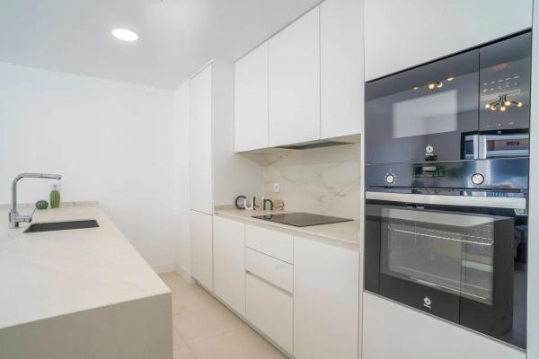 Piso en venta en Calle Golondrinas, Fuengirola
photo 1