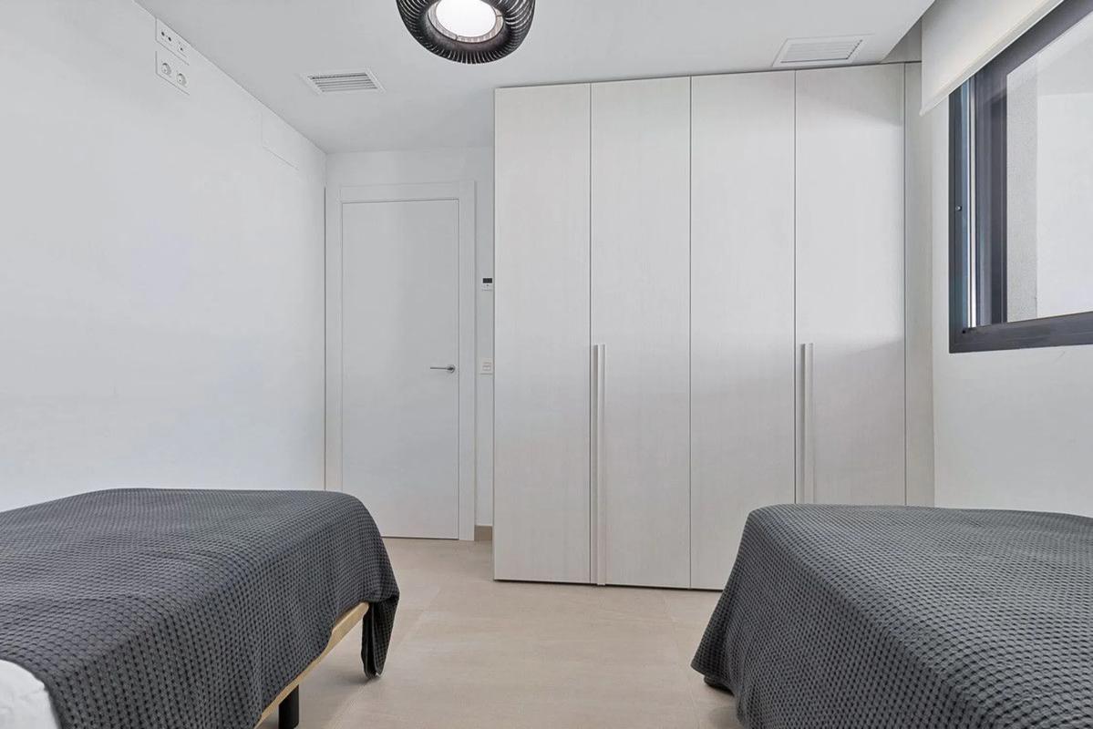 Venta de duplex en Calle Sierra de Cazorla, Fuengirola photo 2