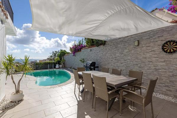 Chalet adosado en venta en Torreblanca del Sol , Fuengirola thumbnail 1