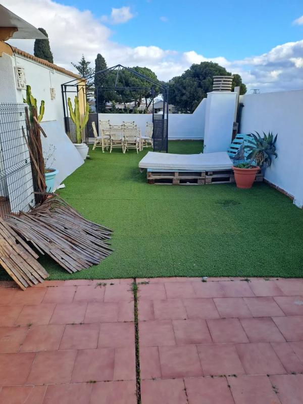 Sale of apartment in Calle el Roble s/n, Fuengirola
photo 1