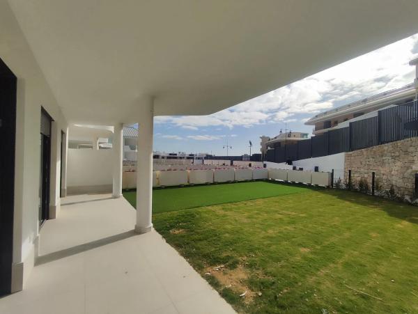 Mieszkanie na sprzedaż w  Avenida Fuengirola, 2, Fuengirola photo 1