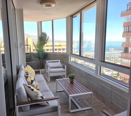Mieszkanie na sprzedaż w  Zona Puerto Deportivo, Fuengirola photo 1