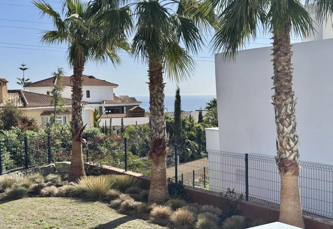 Venta de chalet independiente en Avenida Avenue 8 de Marzo, Fuengirola
photo 2