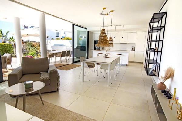 Piso en venta en Calle Paula, Fuengirola
 photo 2