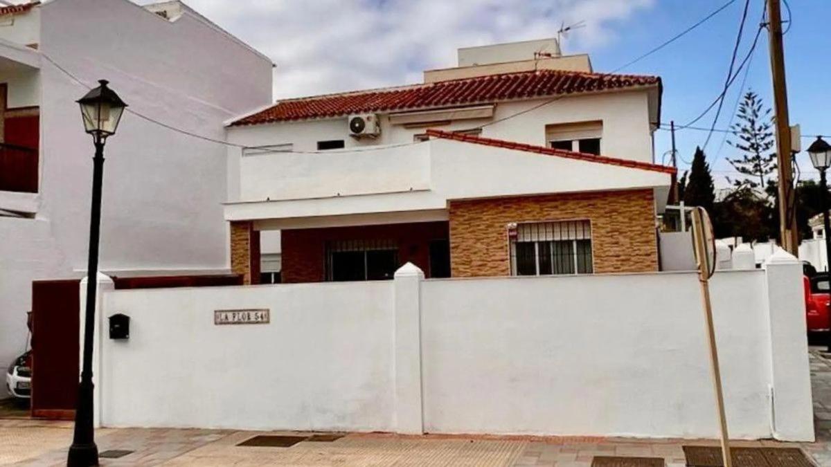 Продажа таунхауса в  Calle Miguel Márquez , Фуэнхирола photo 5