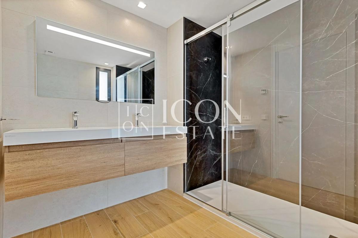 Продажа квартиры на Avenida Condes de San Isidro, 52, Фуэнхирола
photo 4