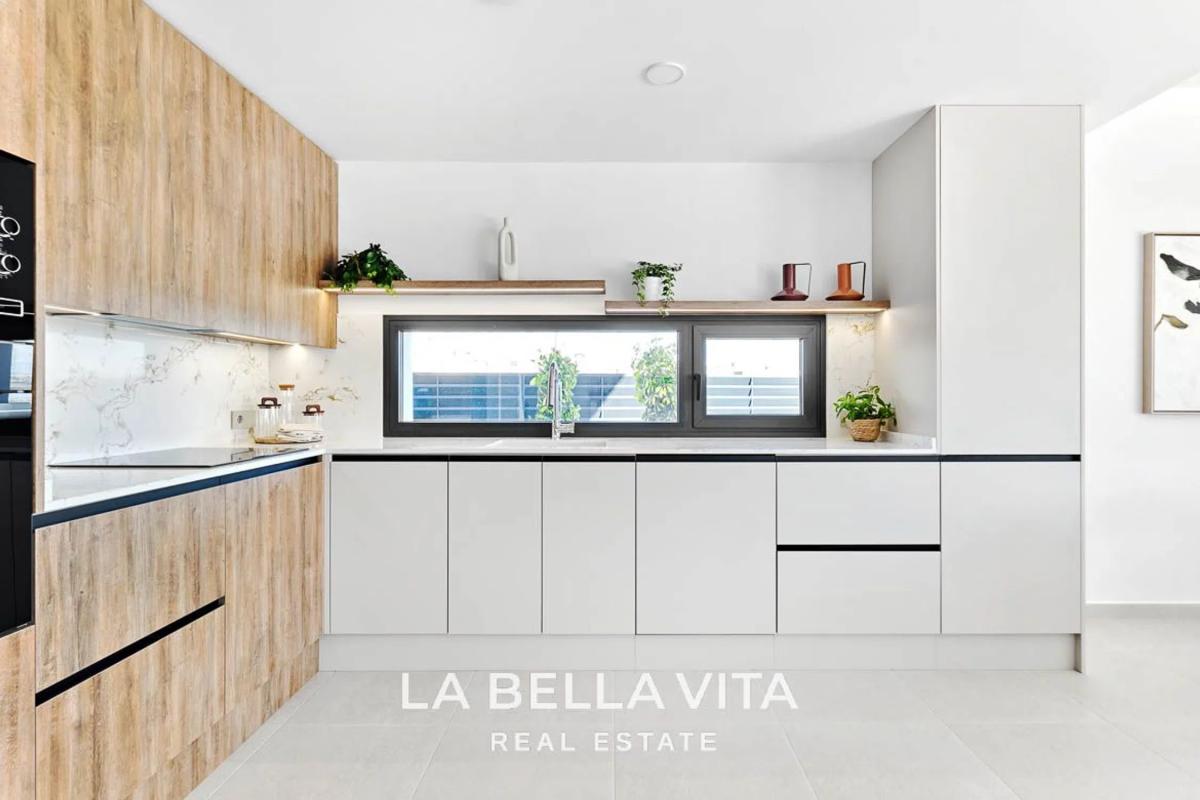 Properties for sale and rent in Spain photo 5