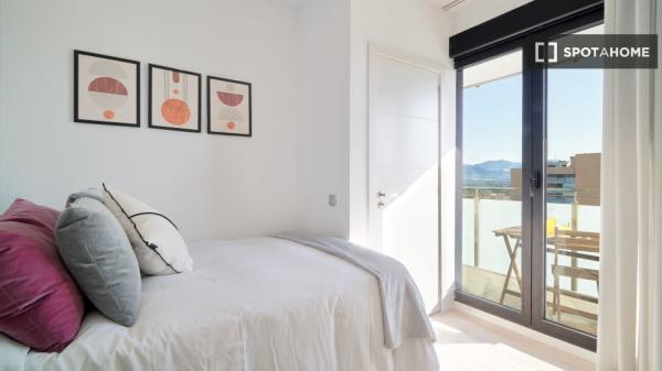 Habitación en piso compartido en Málaga photo 4