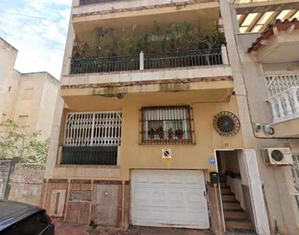 Venta de piso en Calle Pola de Siero, Torrevieja
thumbnail 2