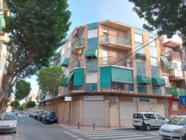 Venta de piso en Calle Calderón de la Barca, San Vicente del Raspeig
 photo 2