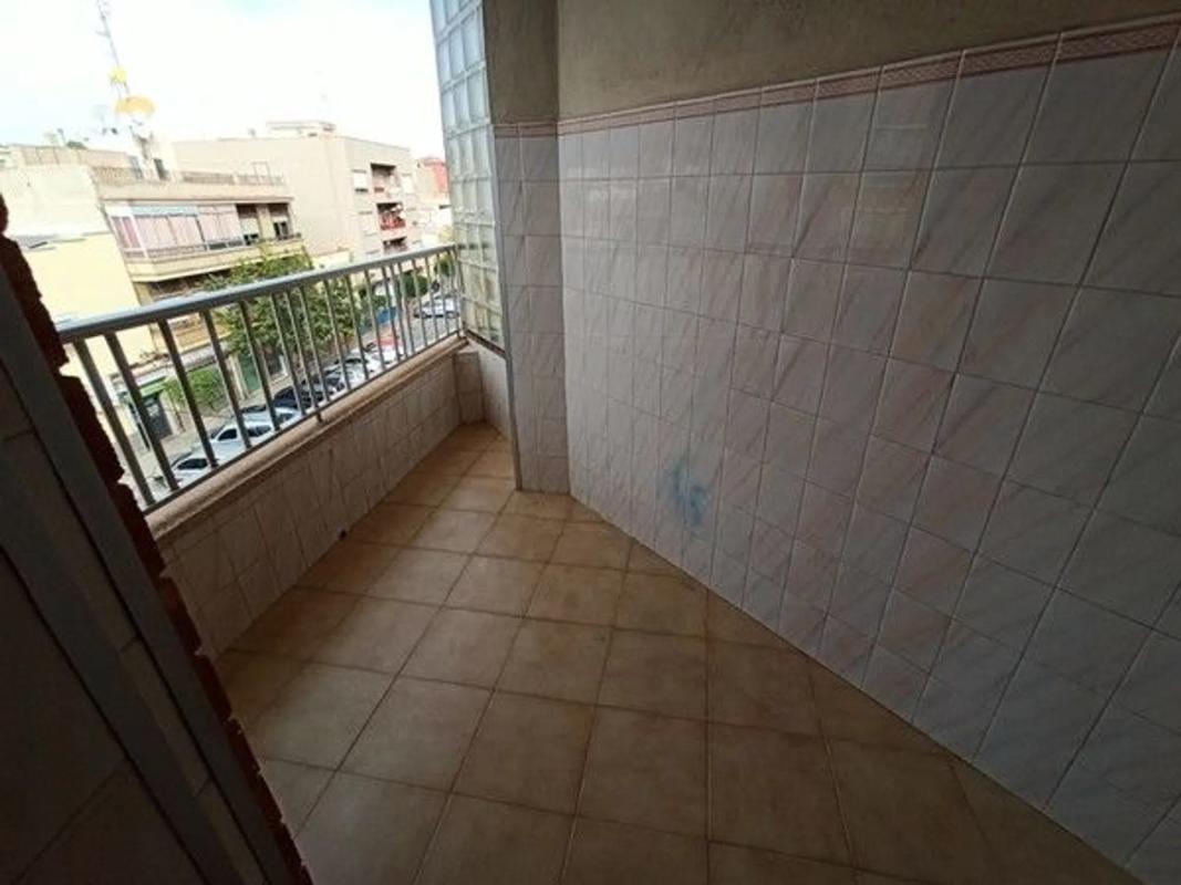 Sale of apartment in Avenida de Yecla, Jumilla
photo 1