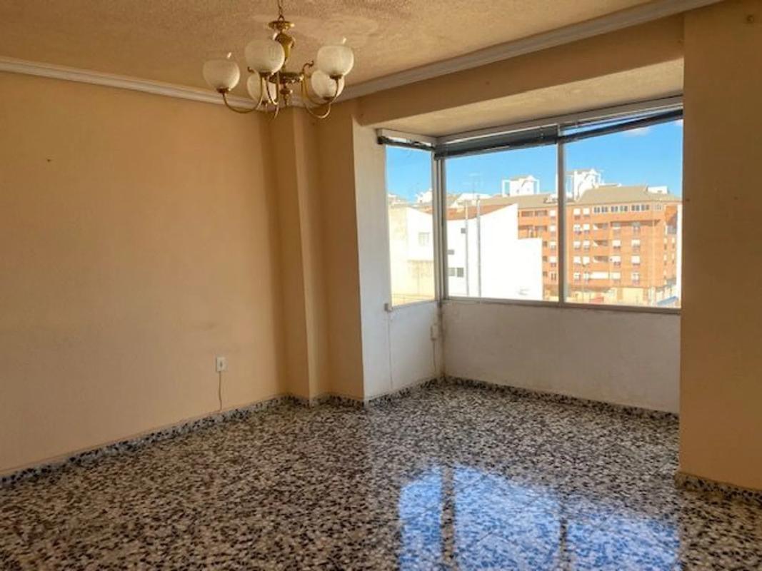 Venta de piso en Calle de Cruz de Piedra, Yecla
photo 2