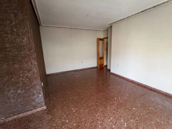 Sale of flat in Avenida de Yecla, Jumilla
 photo 4