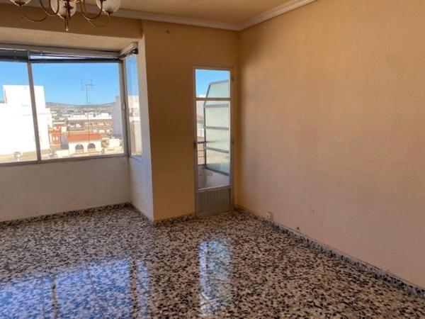 Sale of flat in Calle de Cruz de Piedra, Yecla
 photo 3