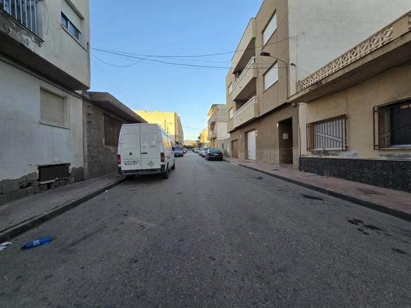 Independent chalet for sale in Calle Pianista Adolfo Olivares Soto, Águilas
 photo 3