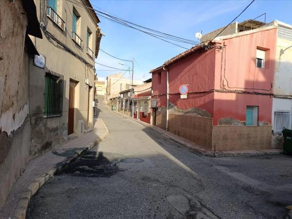 Chalet independiente en venta en Calle Montero, Totana
thumbnail 1