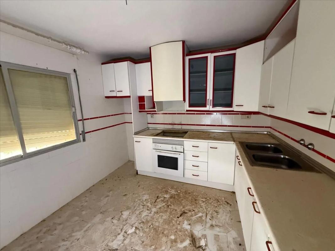 Продажа квартиры на Calle Esplandiú, Картахена
 photo 3