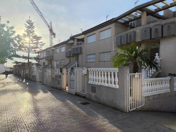 Частный шале на продаже в Calle Puerto Pizarro, Картахена thumbnail 1