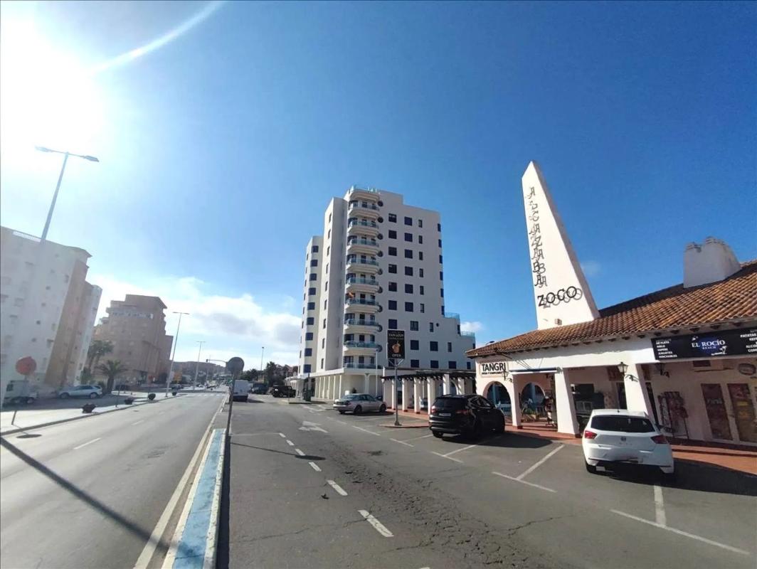 Venta de piso en Calle Poligono Z-1, La Manga Del Mar Menor
photo 5