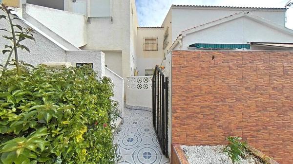 Продажа квартиры на Calle Cibeles, Лос Алькасарес
 photo 1