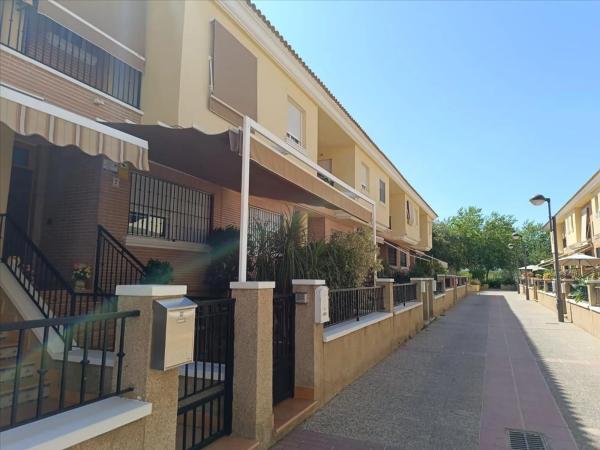 Четырехквартирный дом на продажу на Calle Mercurio , Мурсия photo 1