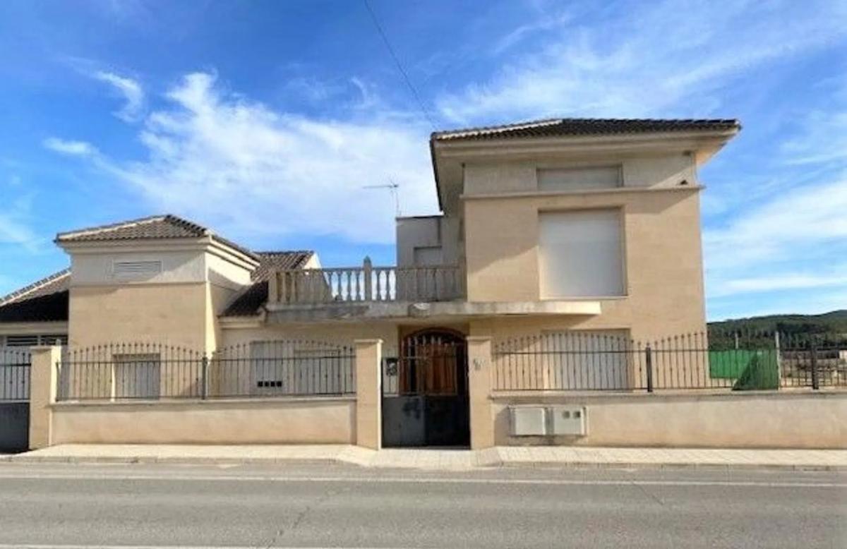 Venta de chalet adosado en Carretera de Lorca , Caravaca de la Cruz photo 1