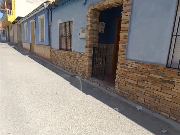 Chalet independiente en venta en Calle Tierno Galván, Albudeite
thumbnail 1