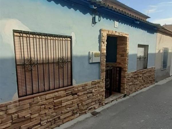Chalet independiente en venta en Calle Tierno Galván, Albudeite
thumbnail 2