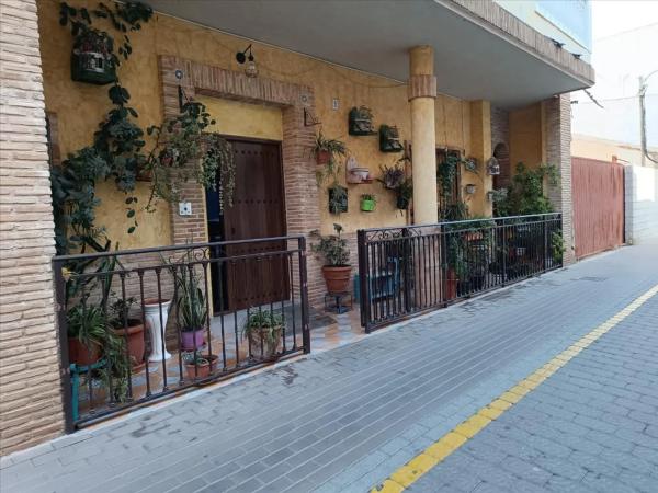 Chalet wolnostojący na sprzedaż w Calle Tirso de Molina, Santomera photo 1
