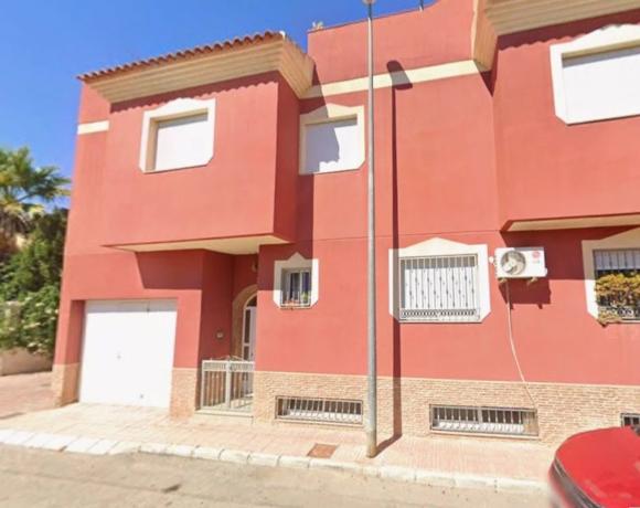 Sale of flat in Calle León, Ceuti
 photo 1