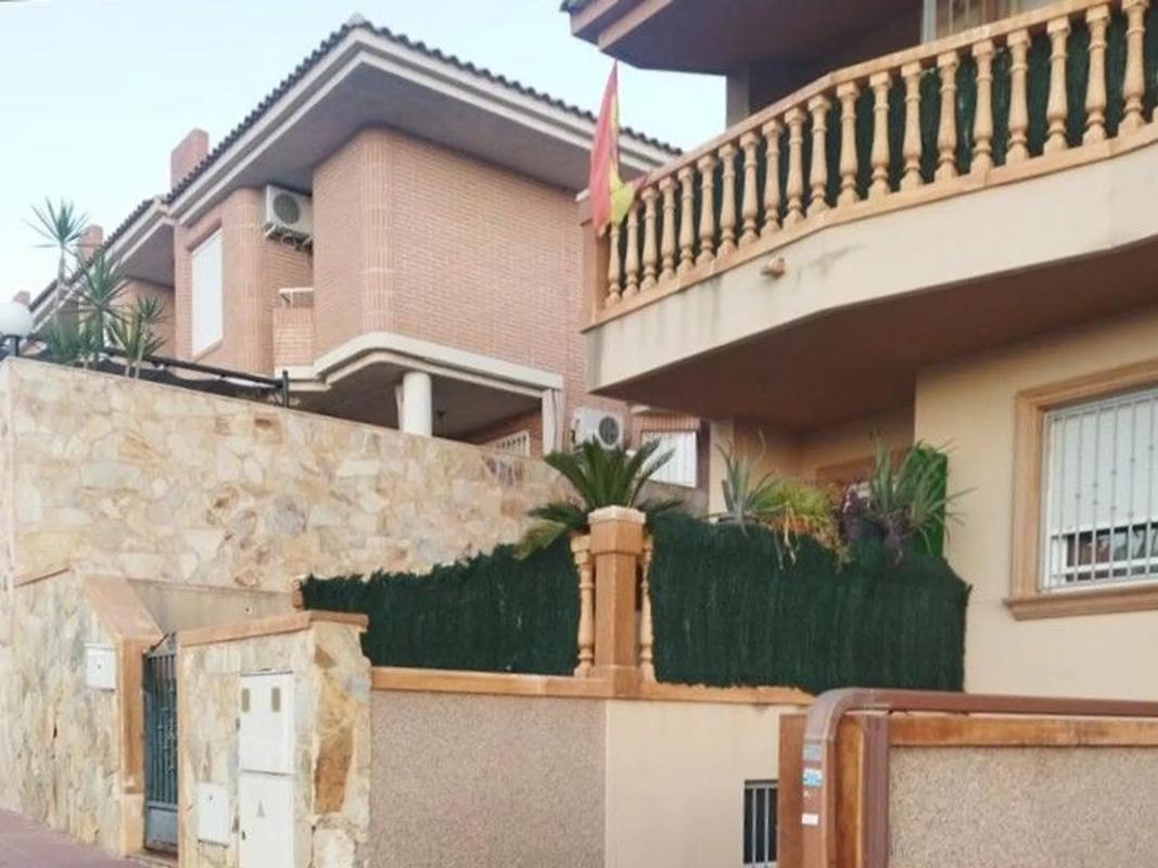 Sale of independent chalet in Calle Juan Navarro, Molina de Segura
photo 1